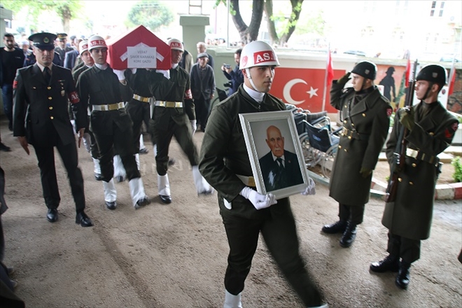 Kore Gazisi´ne askeri tören düzenlendi