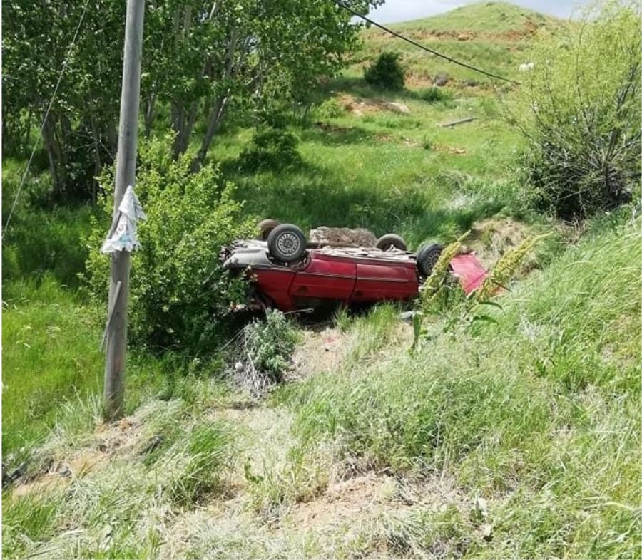 Tufanbeyli’de otomobil şarampole uçtu, sürücü yaralı kurtuldu
