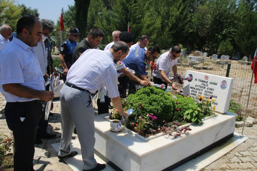 15 Temmuz Şehidi mezarı başında anıldı