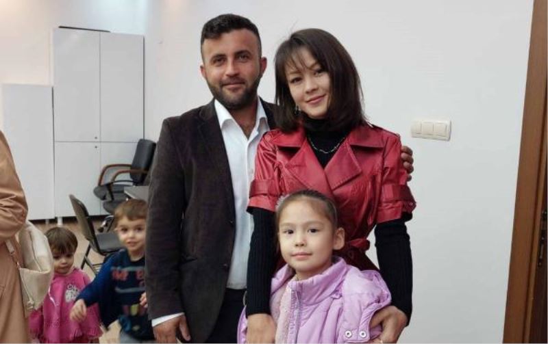 Gemide tanıştığı meslektaşıyla evlendi, Kazakistan