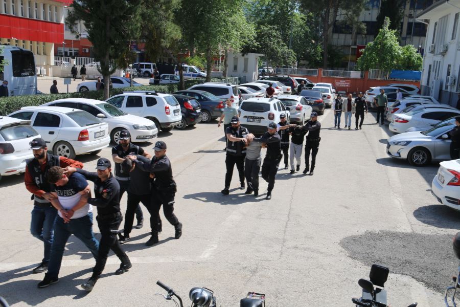 Kozan'daki cinayet ile ilgili 3 kişi tutuklandı