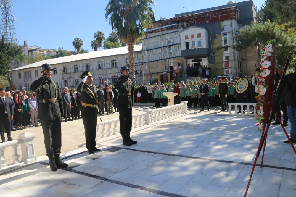 29 EKİM CUMHURİYET BAYRAMI ÇELENK KOYMA TÖRENİ