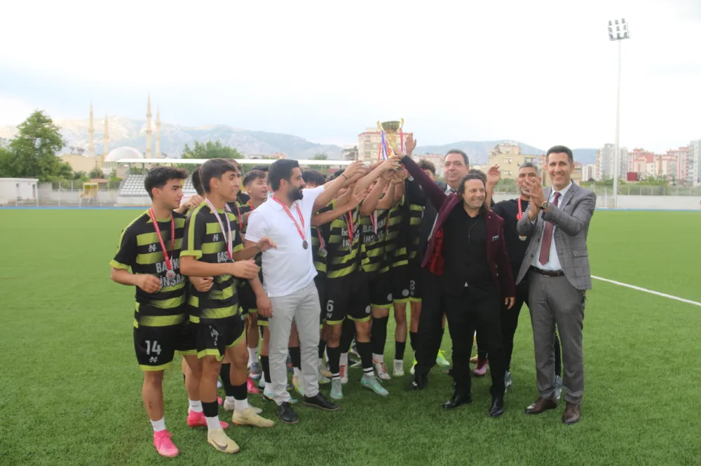 KOZAN İMARSPOR U18 TAKIMI U18 1. LİG’E YÜKSELDİ!