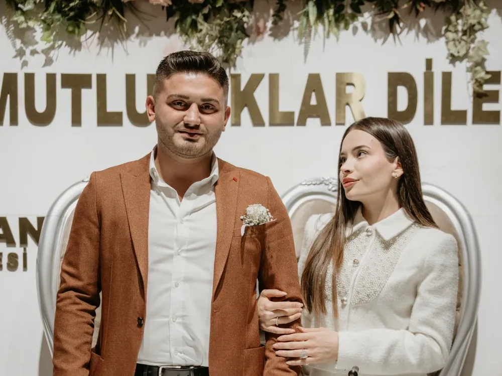 SİYASETİN GENÇ İSMİNDEN MUTLULUĞA ‘EVET’!