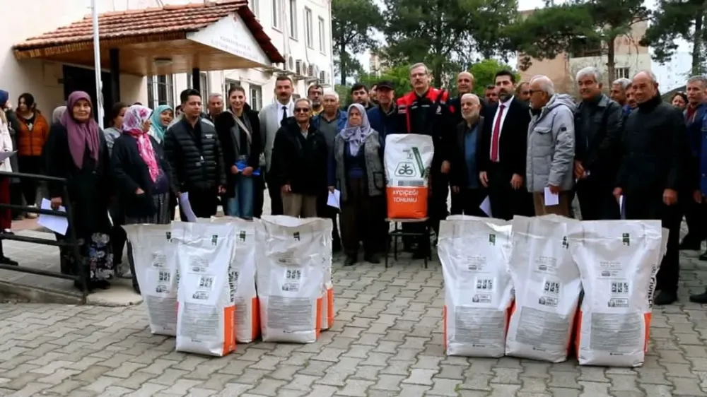 Çiftçilere Yüzde 75 Hibeli Ayçiçeği Tohumu Desteği