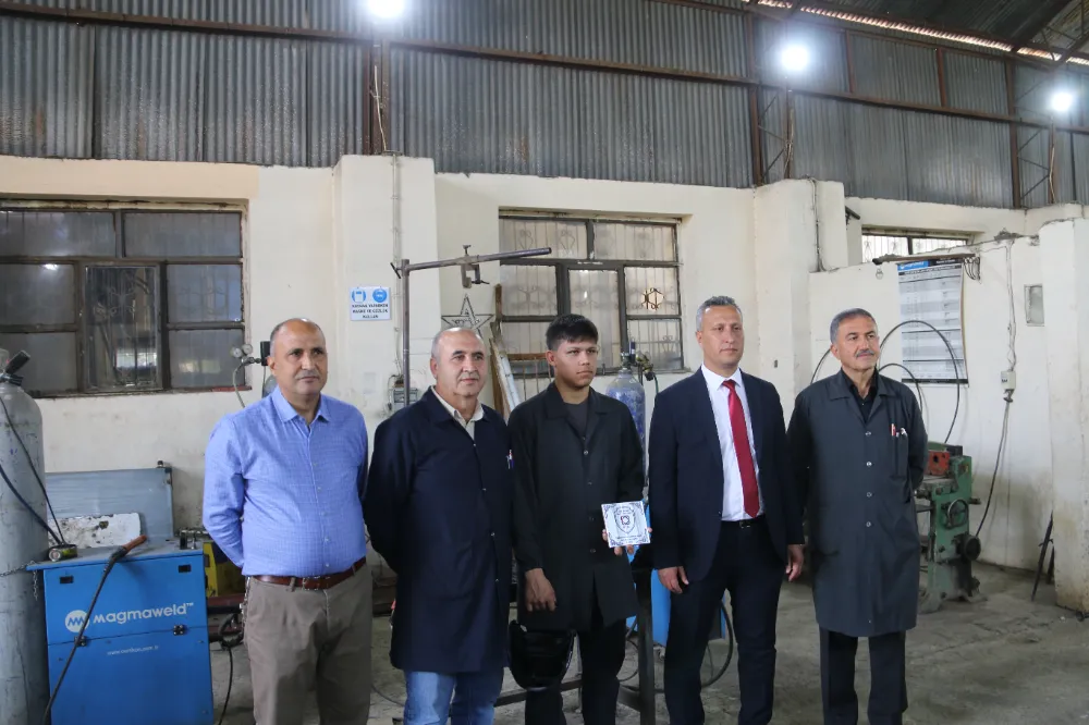 KOZANLI ÖĞRENCİDEN TÜRKİYE ŞAMPİYONASINDA ÇİFTE DERECE