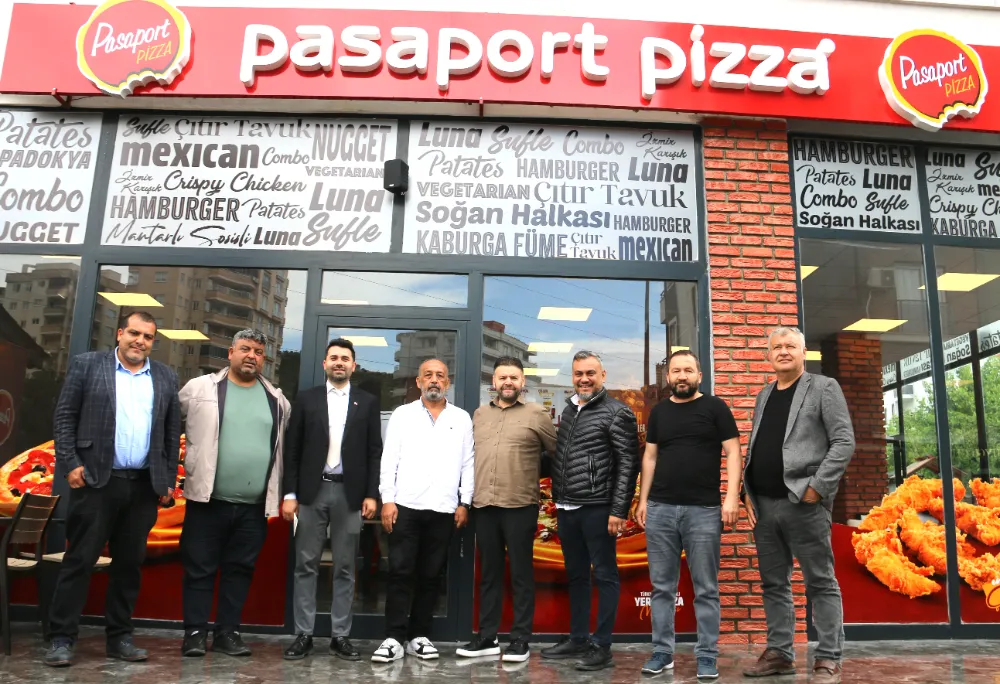 PASAPORT PİZZA GAZETECİLERİ AĞIRLADI