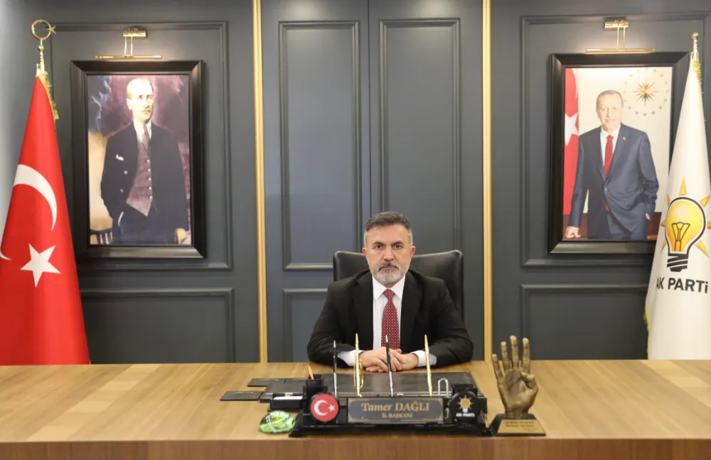 AK Parti İl Başkanı Dağlı’dan Kozan’ın Kurtuluş Günü Mesajı