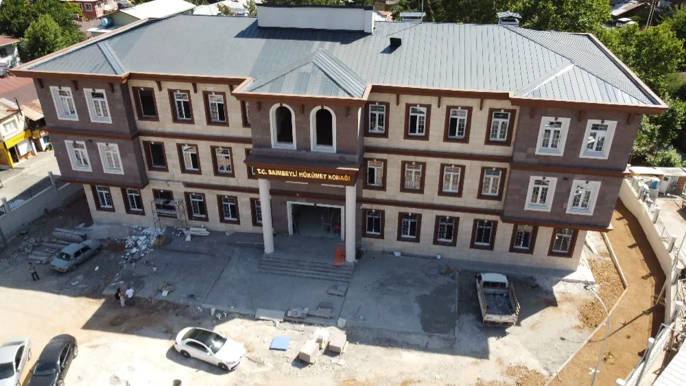 SAİMBEYLİ KAYMAKAMLIĞI YENİDEN AYAĞA KALKTI