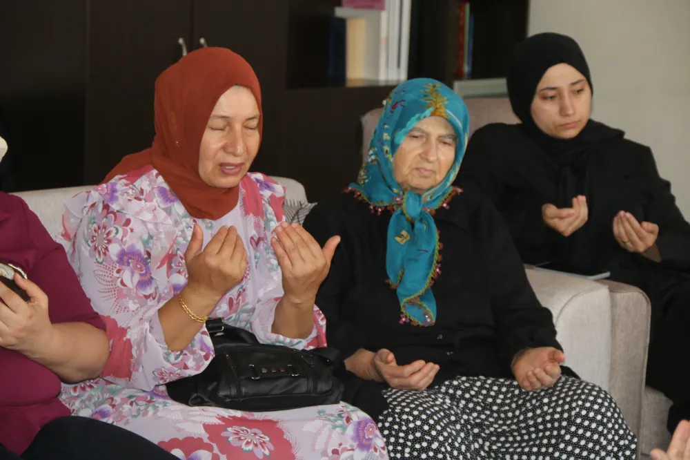 12 ŞEHİDİMİZ İÇİN DUALAR YÜKSELDİ