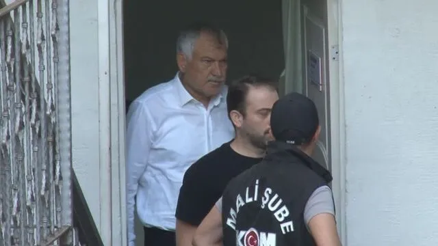 BAŞKAN KARALAR TUTUKLANDI, ADANA AYAĞA KALKTI
