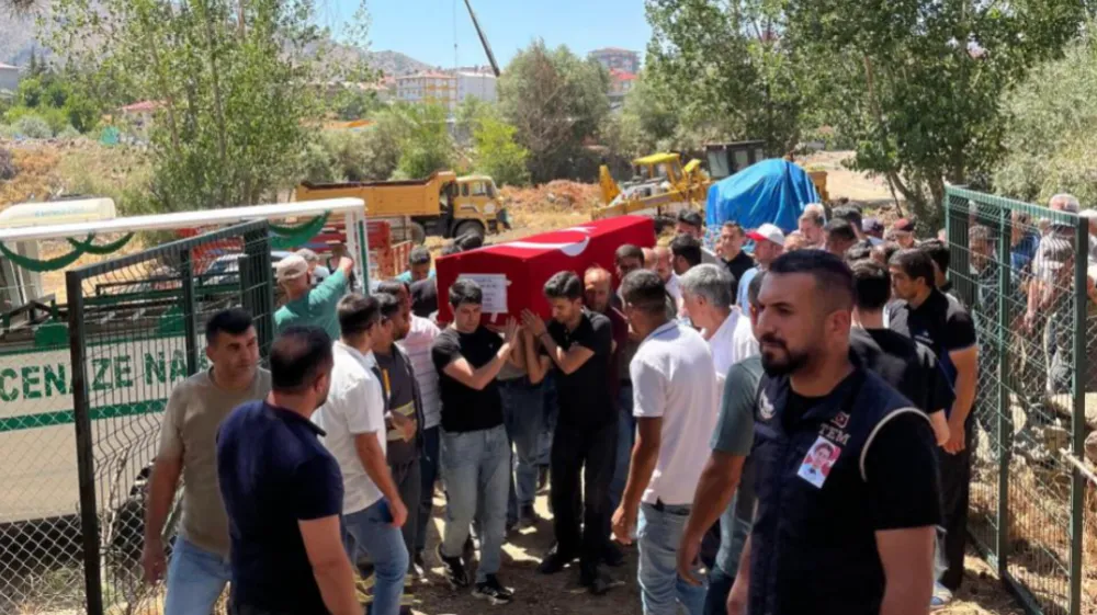 Genç polis kansere yenildi